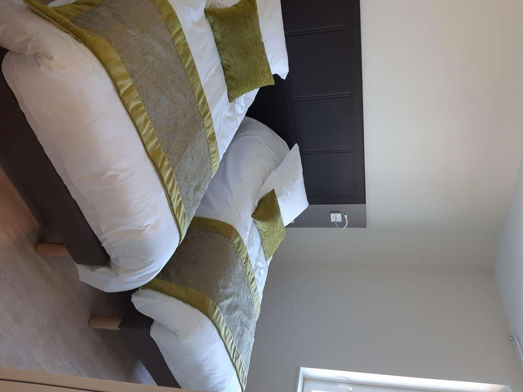Brit Hotel Confort Saint-Dizier Room photo