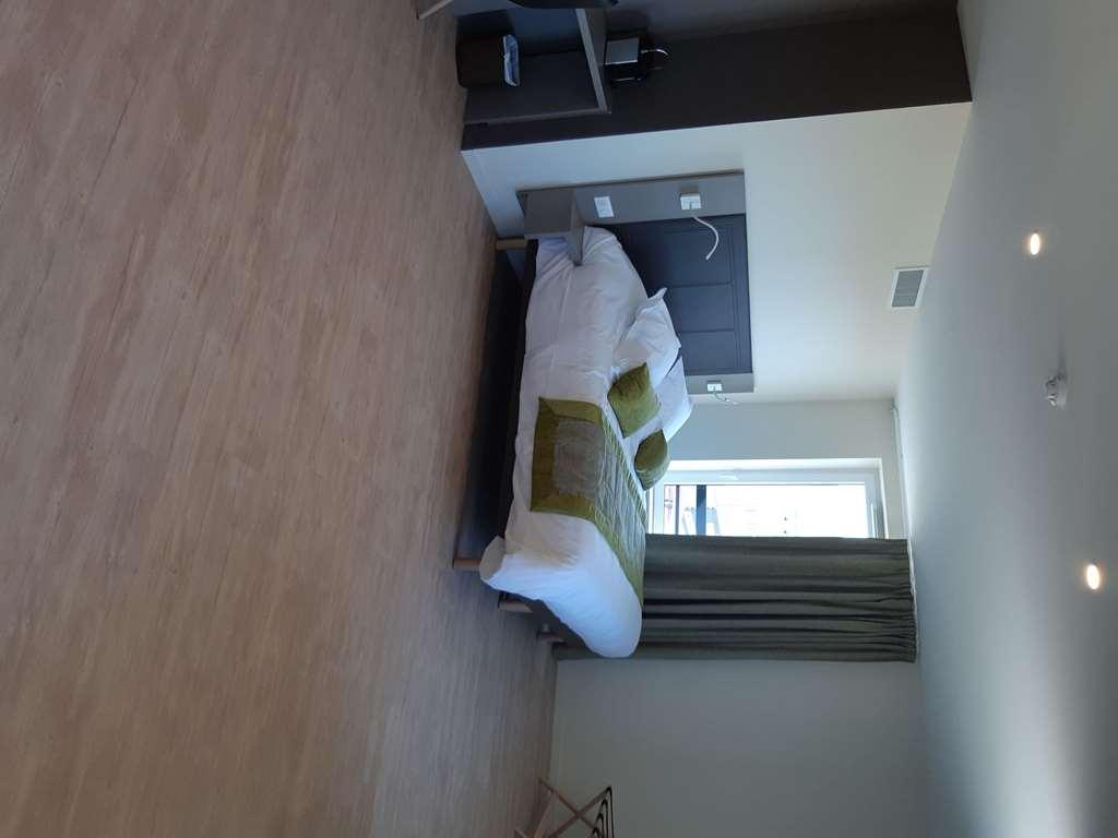 Brit Hotel Confort Saint-Dizier Room photo