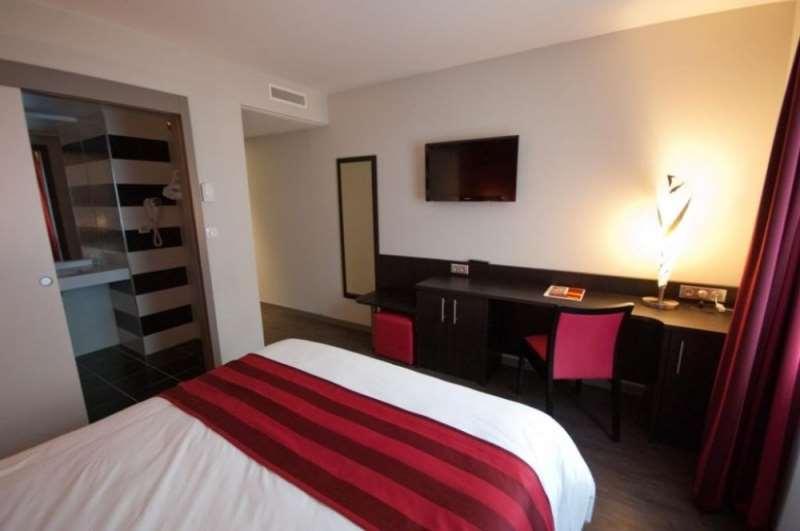Brit Hotel Confort Saint-Dizier Room photo