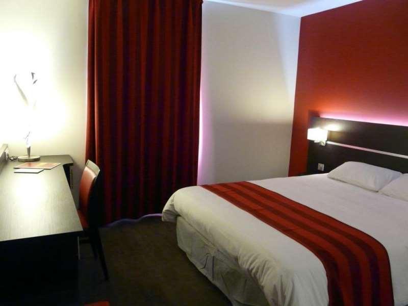 Brit Hotel Confort Saint-Dizier Room photo