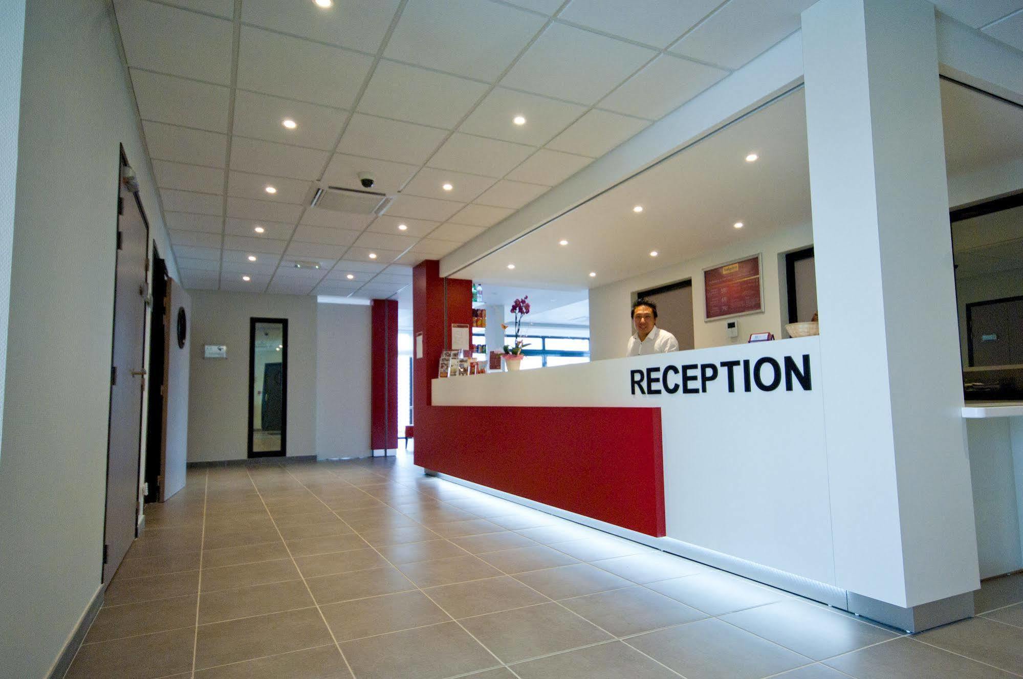 Brit Hotel Confort Saint-Dizier Exterior photo